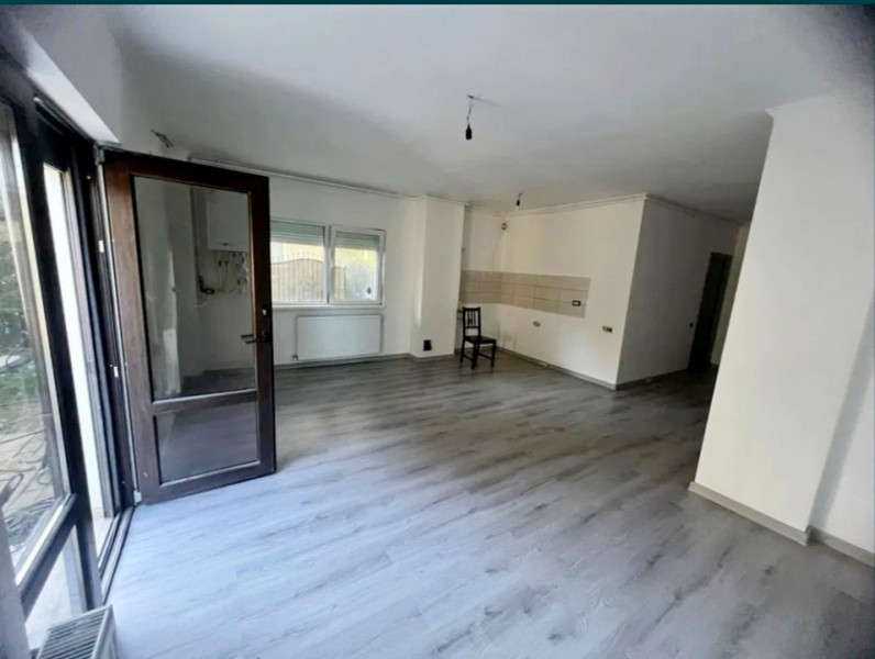 Tomis Plus - Apartament decomandat cu 2 camere la cheie plus gradina. 