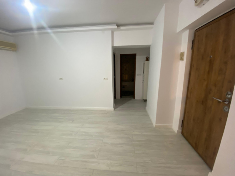 Tomis Nord – Boema - Apartament decomandat cu 2 camere , etaj 1.