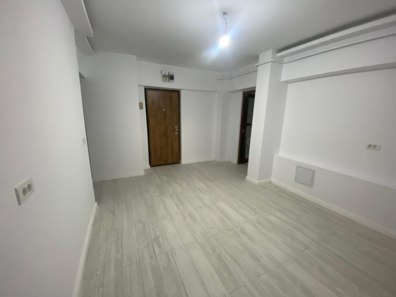 Tomis Nord – Boema - Apartament decomandat cu 2 camere , etaj 1.