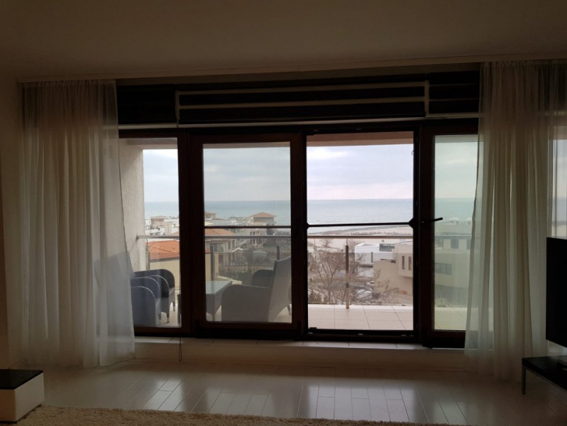 Faleza Nord / Consilieri - Apartament spectaculos cu vedere frontala la mare