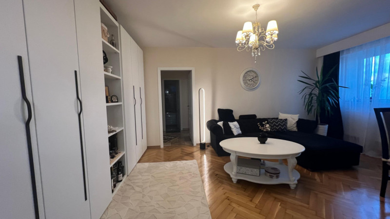  Capitol - Apartament frumos cu 3 camere și vedere la mare  