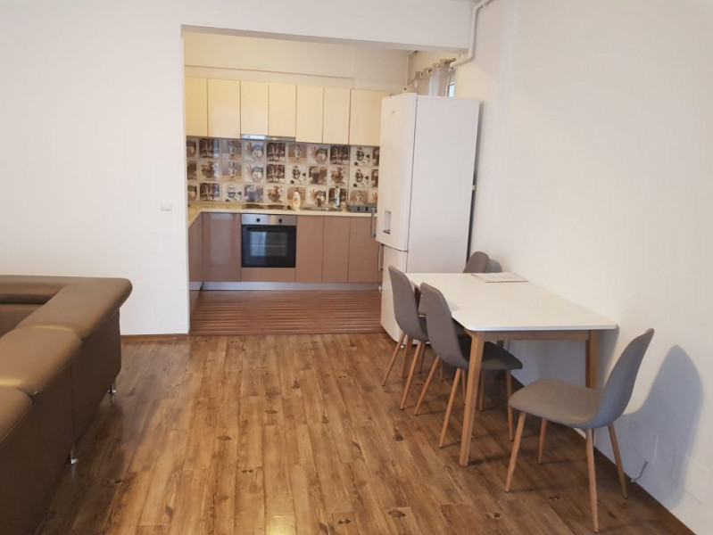 Mamaia Nord - Vanzare apartament cu 3 camere, mobilat si utilat 