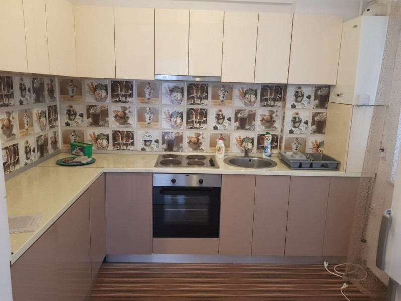 Mamaia Nord - Vanzare apartament cu 3 camere, mobilat si utilat 