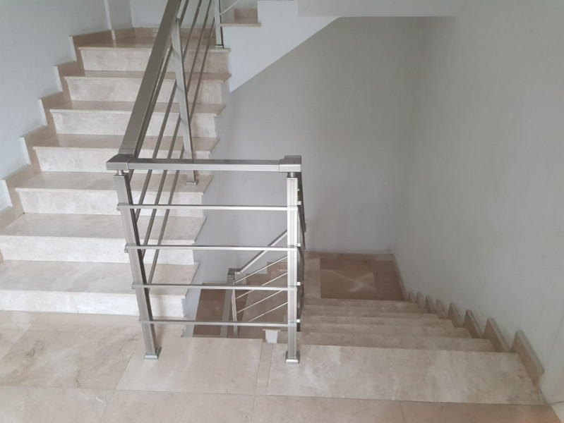 Mamaia Nord - Vanzare apartament cu 3 camere, mobilat si utilat 