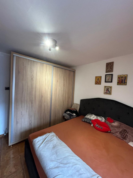 FAR - Apartament cu 2 camere decomandate, mobilat