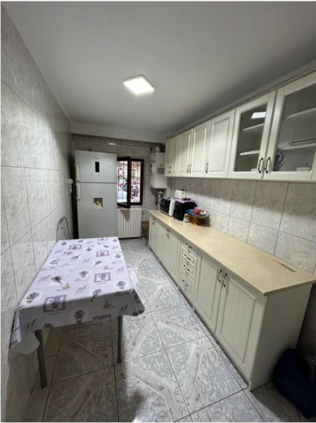 Faleza Nord - Apartament cu 3 camere decomandate 