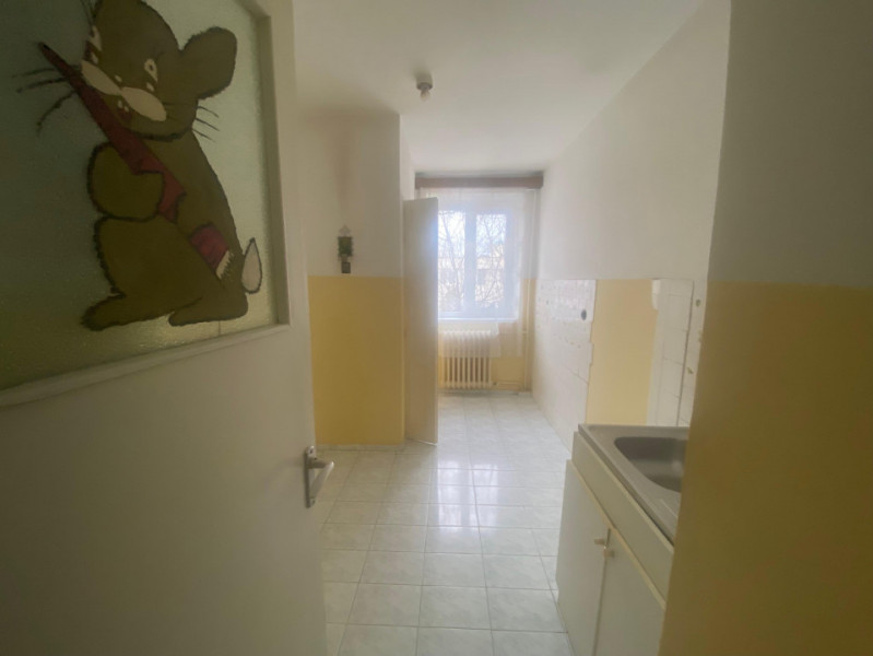 Tomis Nord - Ciresica - Apartament 3 camere decomandate de vânzare, 