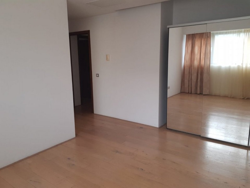 Faleza Nord - Apartament compus din 3 camere cu vedere frontala la mare 