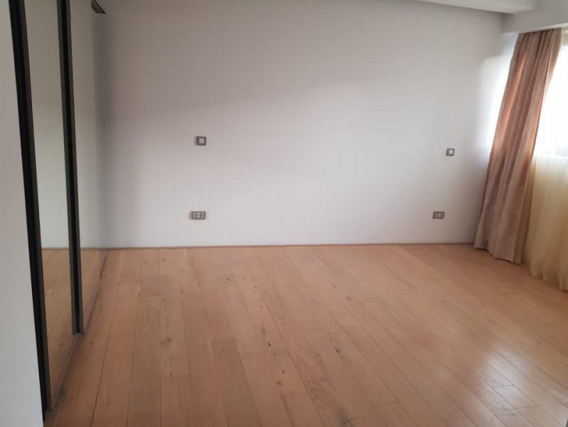 Faleza Nord - Apartament compus din 3 camere cu vedere frontala la mare 