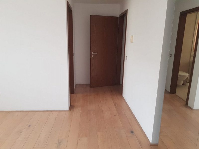 Faleza Nord - Apartament compus din 3 camere cu vedere frontala la mare 