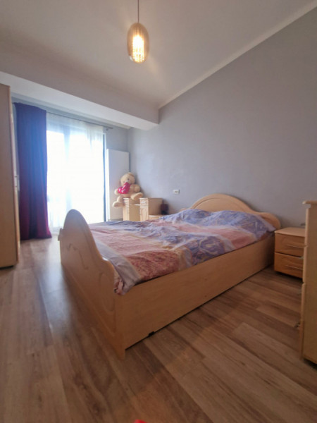 Delfinariu - Apartament de 3 camere cu vedere panoramică spre lac 