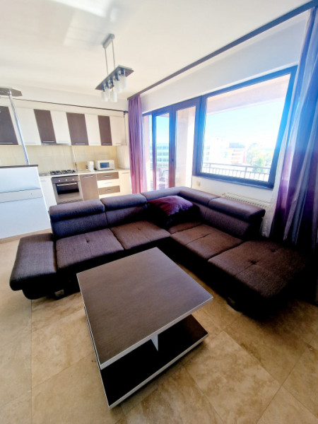 Mamaia –Apartament  cu 3 camere, cu priveliște spectaculoasa 