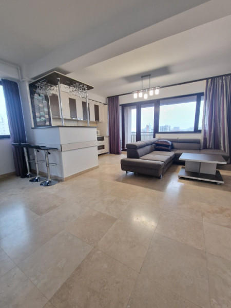 Mamaia –Apartament  cu 3 camere, cu priveliște spectaculoasa 