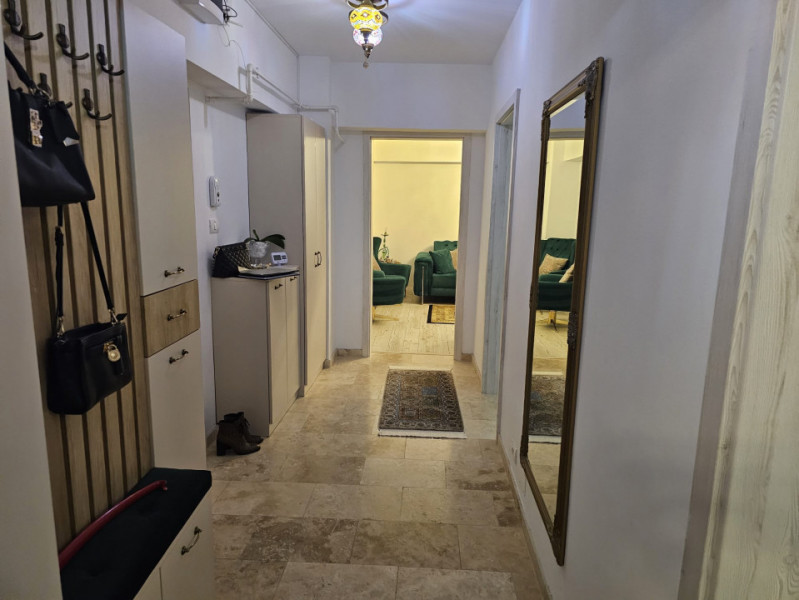 TROCADERO - Apartament de 3 camere, modificat si mobilat