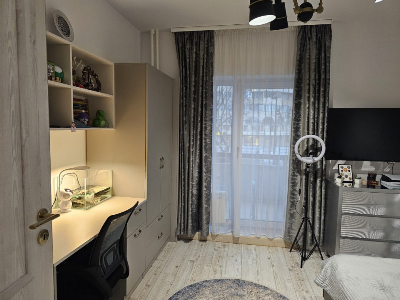 TROCADERO - Apartament de 3 camere, modificat si mobilat