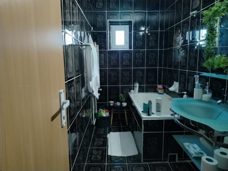 KM 4-5 – Apartament spațios, călduros și gata de locuit!