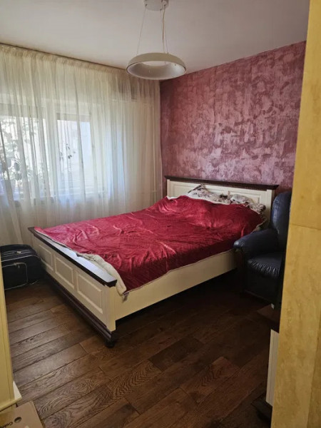 Apartament 2 camere decomandate in zona Trocadero -Mobilat și utilat 