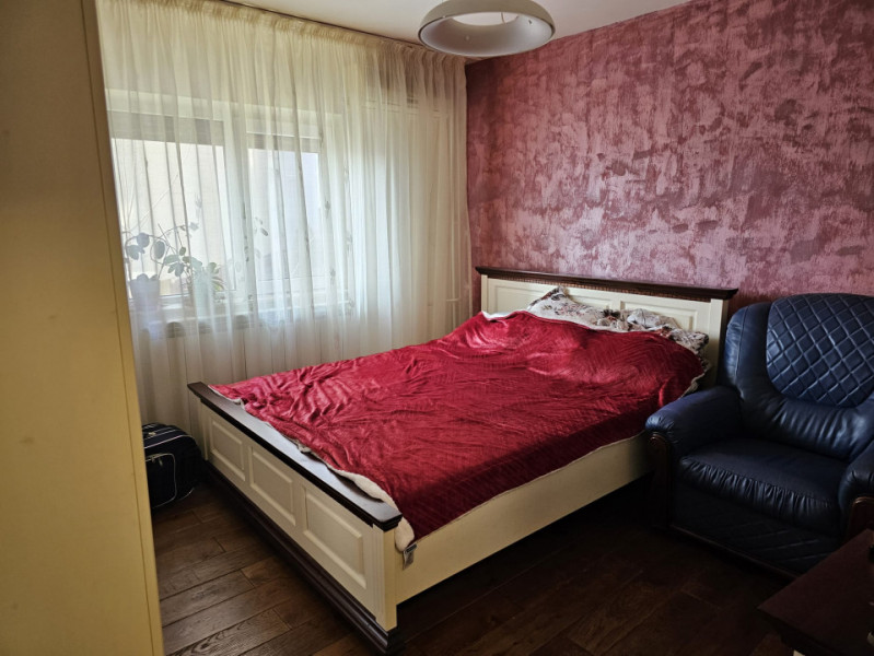 Apartament 2 camere decomandate in zona Trocadero -Mobilat și utilat 