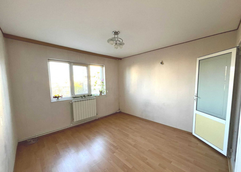 Apartament 3 camere decomandat, Tomis Nord – Macul Roșu, vedere spre oraș