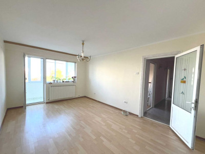 Apartament 3 camere decomandat, Tomis Nord – Macul Roșu, vedere spre oraș