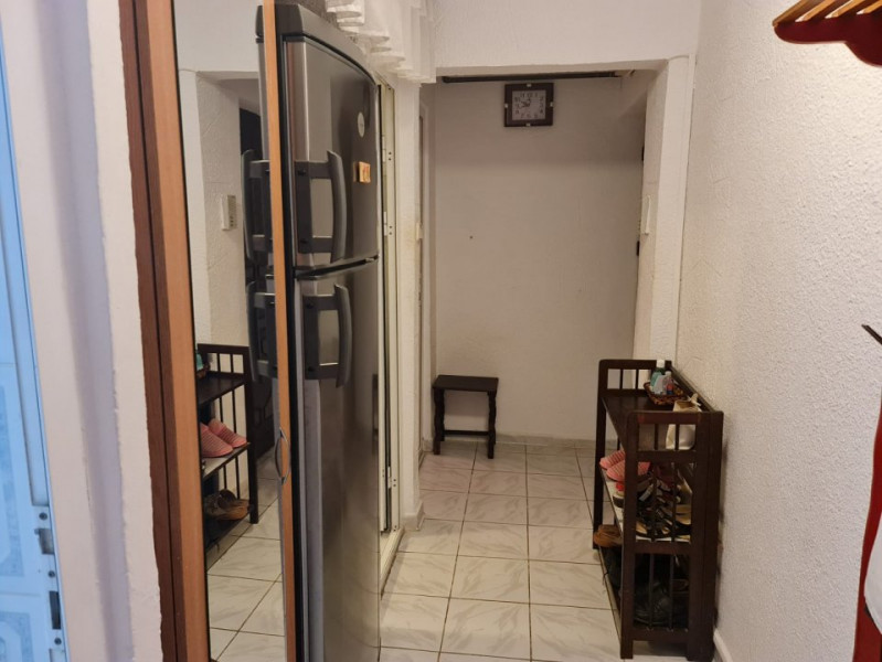 Casa de Cultura - Apartament de 3 camere cf 2, foarte curat si bine intretinut